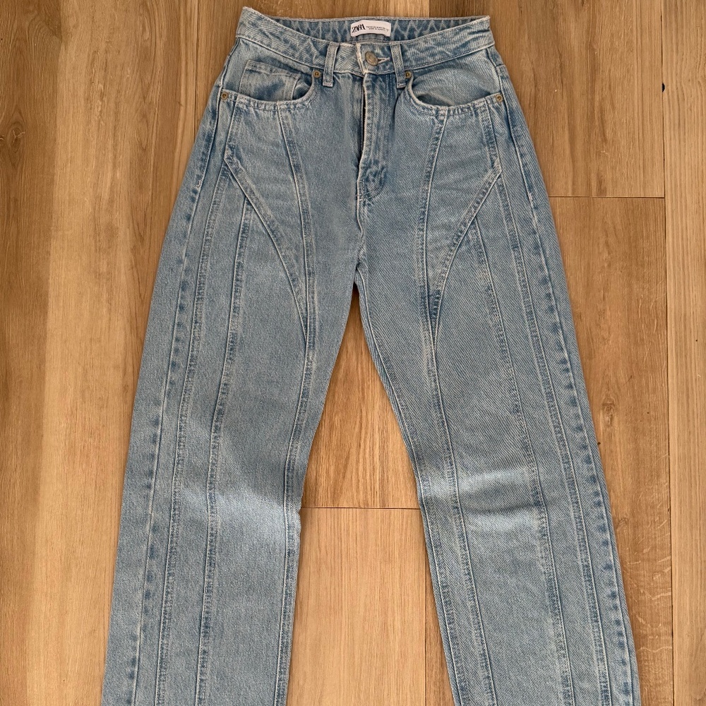 Zara NEVER WORN! Jean
